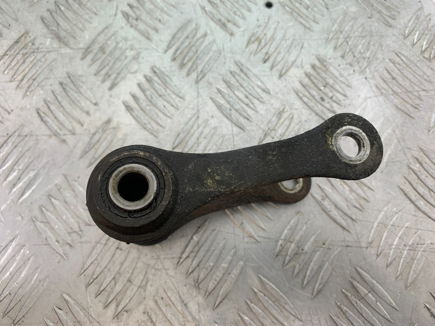 TRIUMPH SPEED TRIPLE R 1050 REAR SHOCK LINKAGE   2009 (CMB1183)