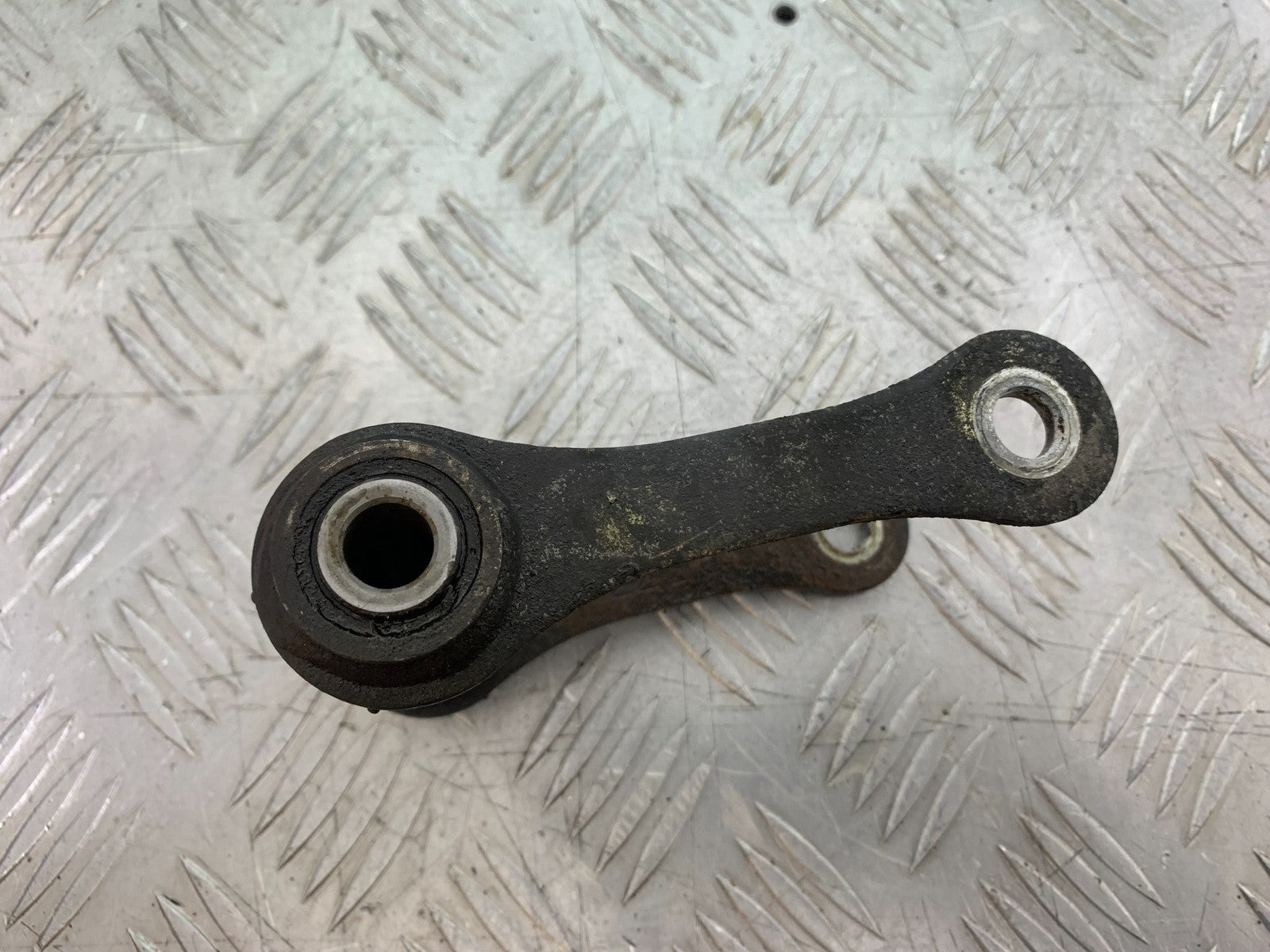 TRIUMPH SPEED TRIPLE R 1050 REAR SHOCK LINKAGE   2009 (CMB1183)