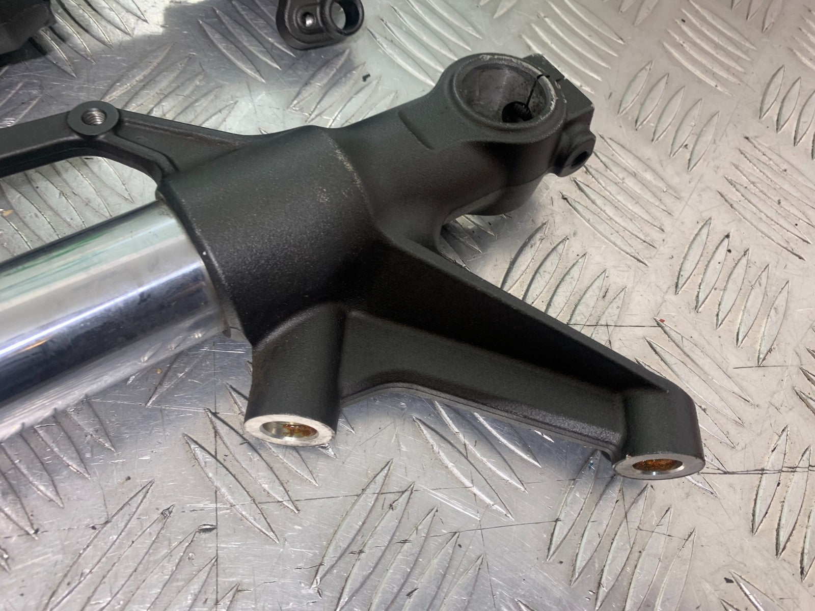 YAMAHA XSR900 XSR 900 FORKS (DAMAGED SOLD AS PARTS) YEAR 2022-2024 (CMB1215)