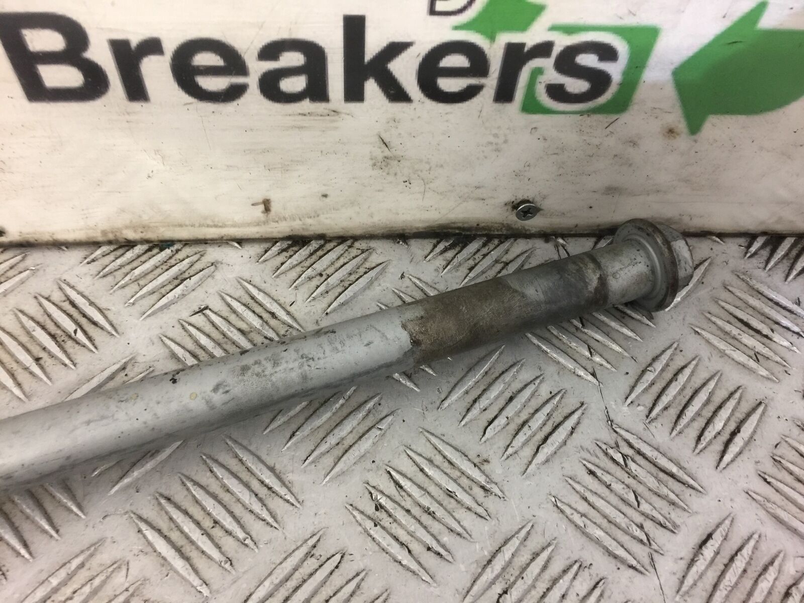 HONDA NC700 NC 700 SWINGARM SPINDLE  YEAR 2011 STOCK 513