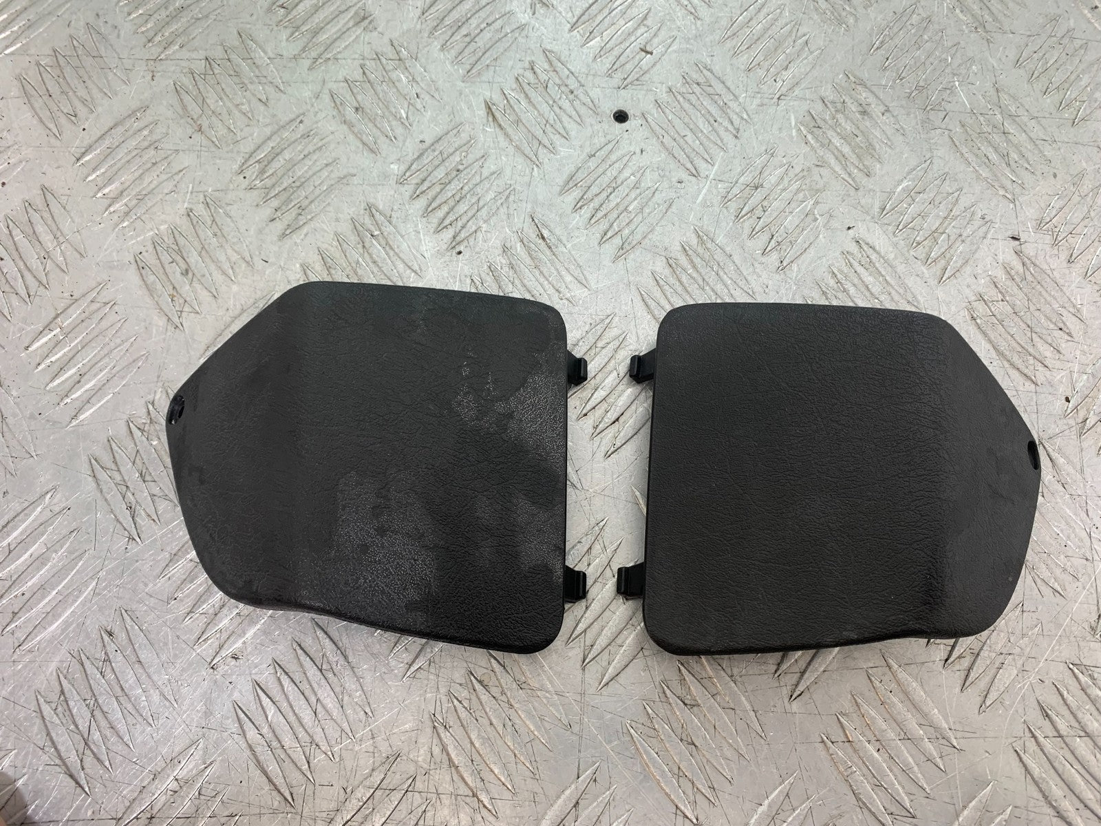 PIAGGIO VESPA GT125 L LEFT AND RIGHT INNER INFILLS YEAR 2003 (CMB1300)
