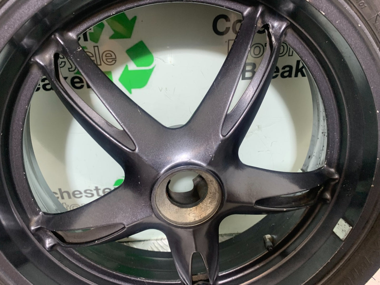 TRIUMPH 1050 SPRINT ST REAR WHEEL (TYRE WILL PASS MOT)  2004-2007 (CMB1197)