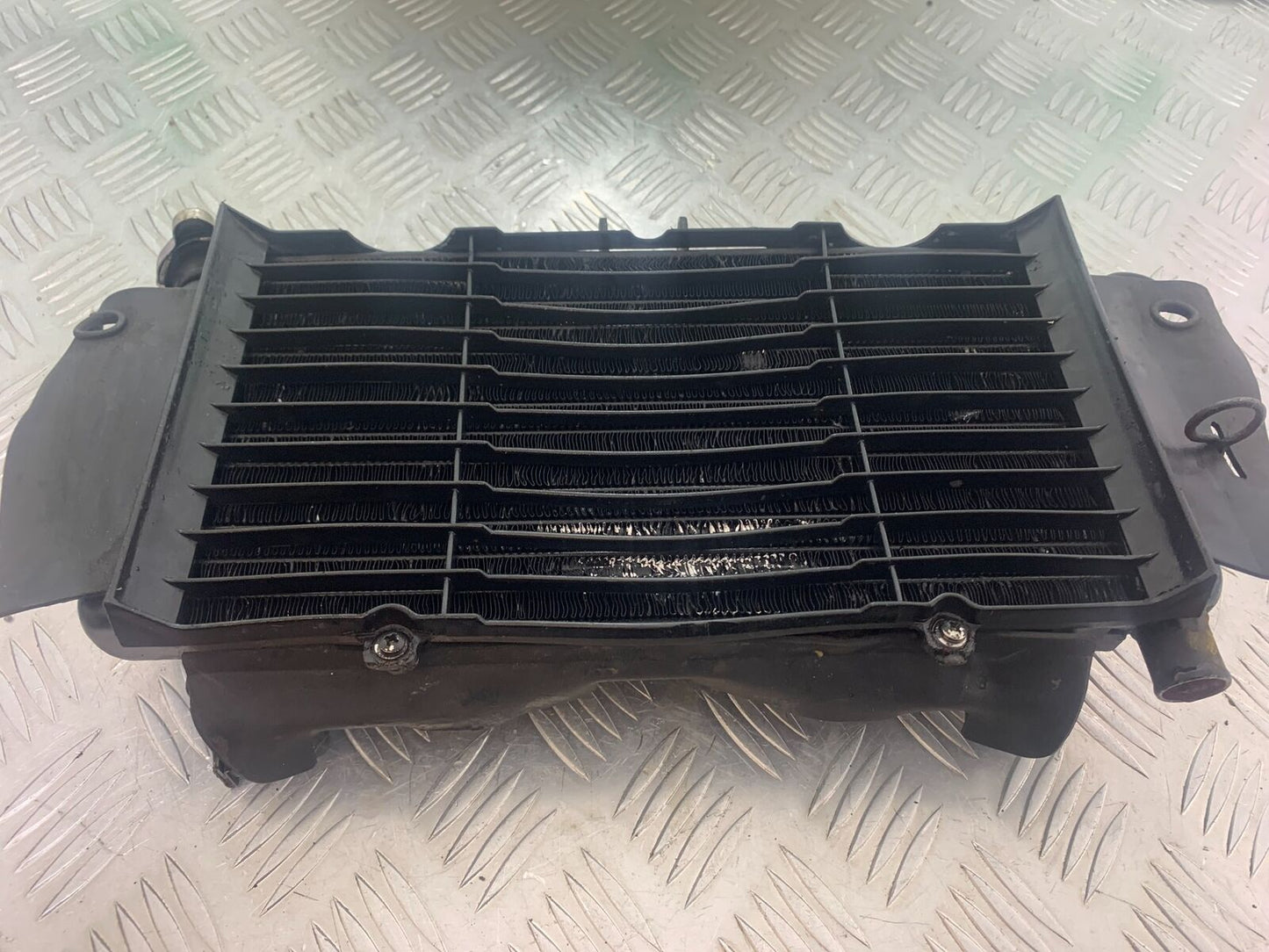 HONDA VFR400 VFR 400 NC21 RADIATOR   YEAR 1986-87 (CMB1043)