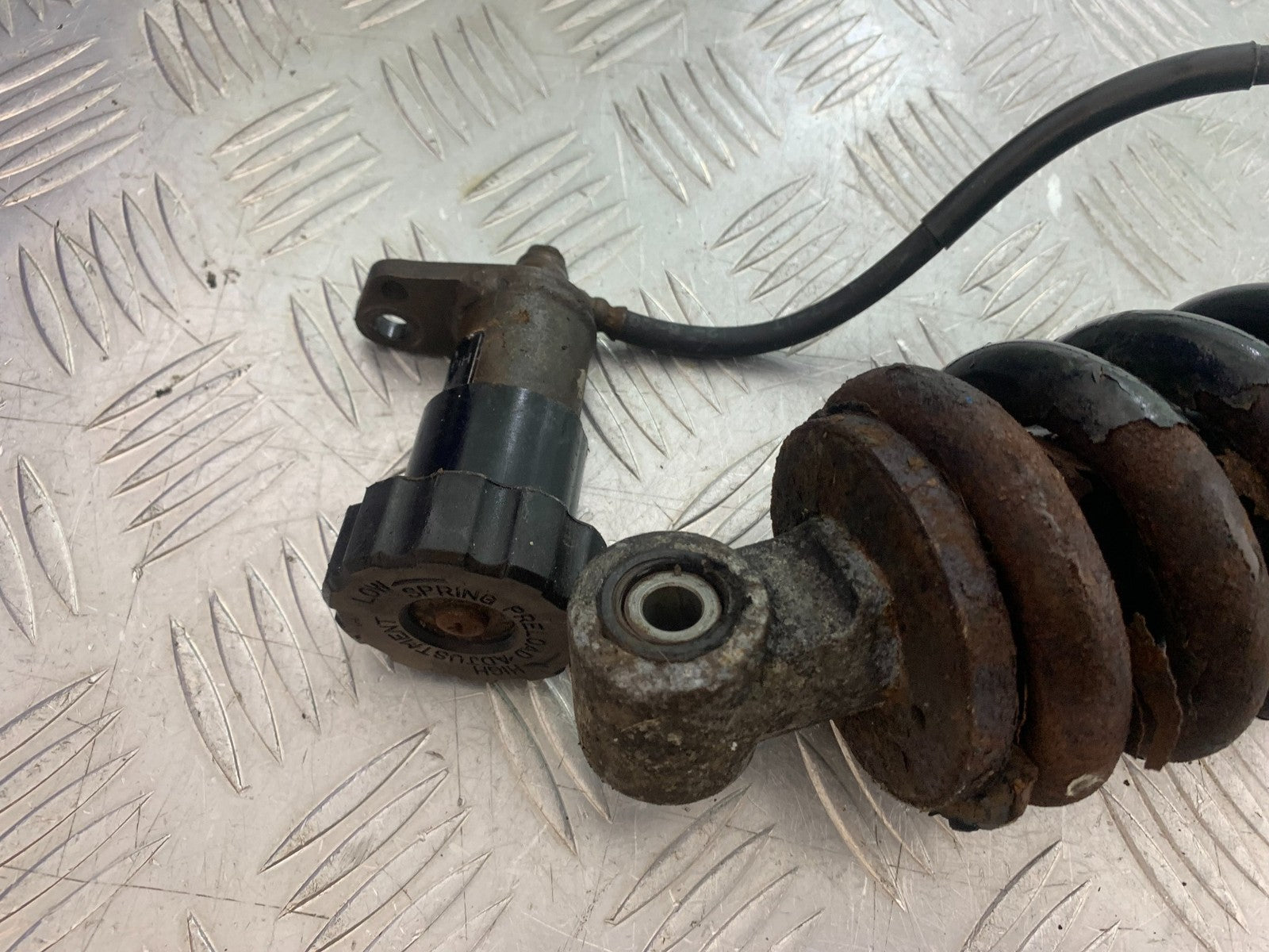 HONDA NT650 V DEAUVILLE REAR SHOCK   YEAR 1999 (CMB1268)