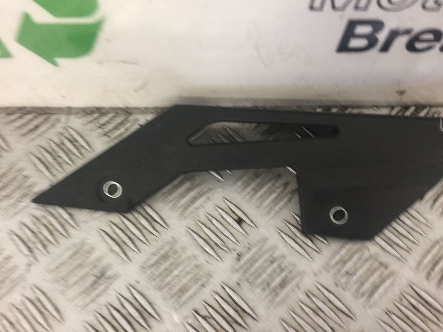 KAWASAKI NINJA 650 EX650 K CHAIN GUARD YEAR 2017-2019 (STOCK 356)