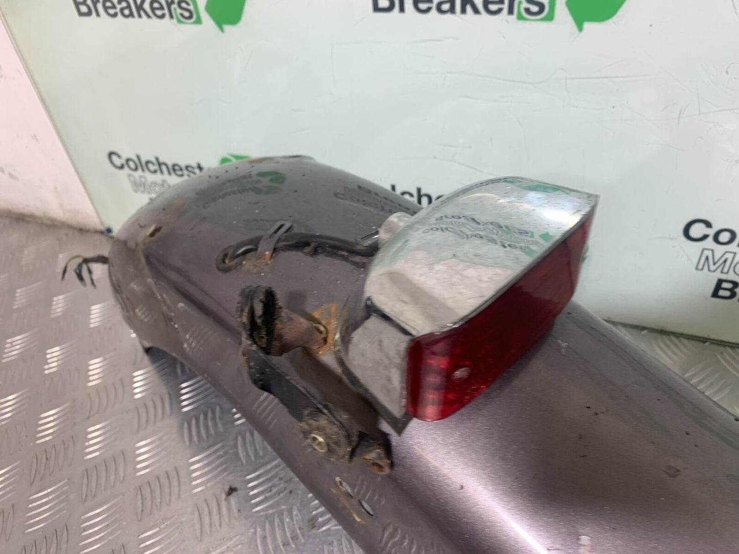 HERALD CLASSIC 125 REAR MUDGUARD AND LIGHT  YEAR 2014 (CMB1058)