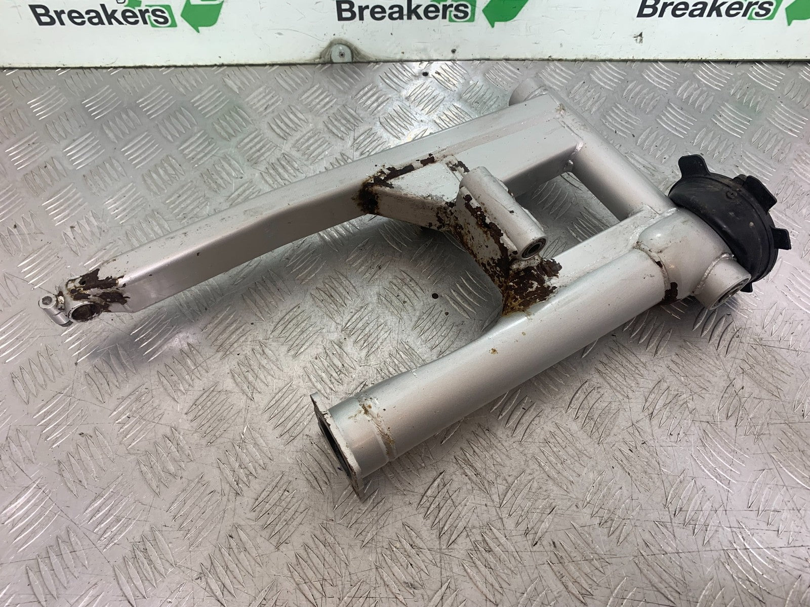 YAMAHA XJ900 XJ 900 DIVERSION SWINGARM YEAR 1994-2002 (CMB1292)