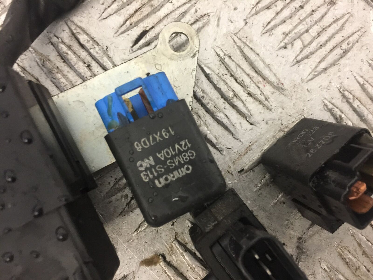 SUZUKI GSXR600 GSXR 600 K8 RELAYS   2008-09  (STOCK 686)