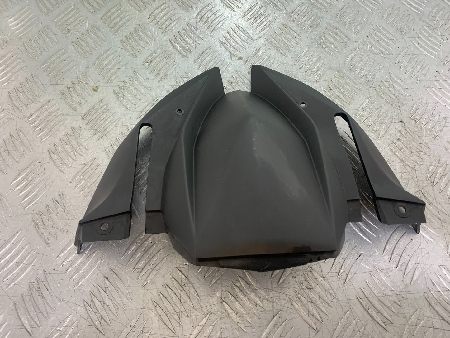 KAWASAKI 650 VERSYS SCREEN INFILL PANEL  YEAR 2015-2018 (CMB1288)