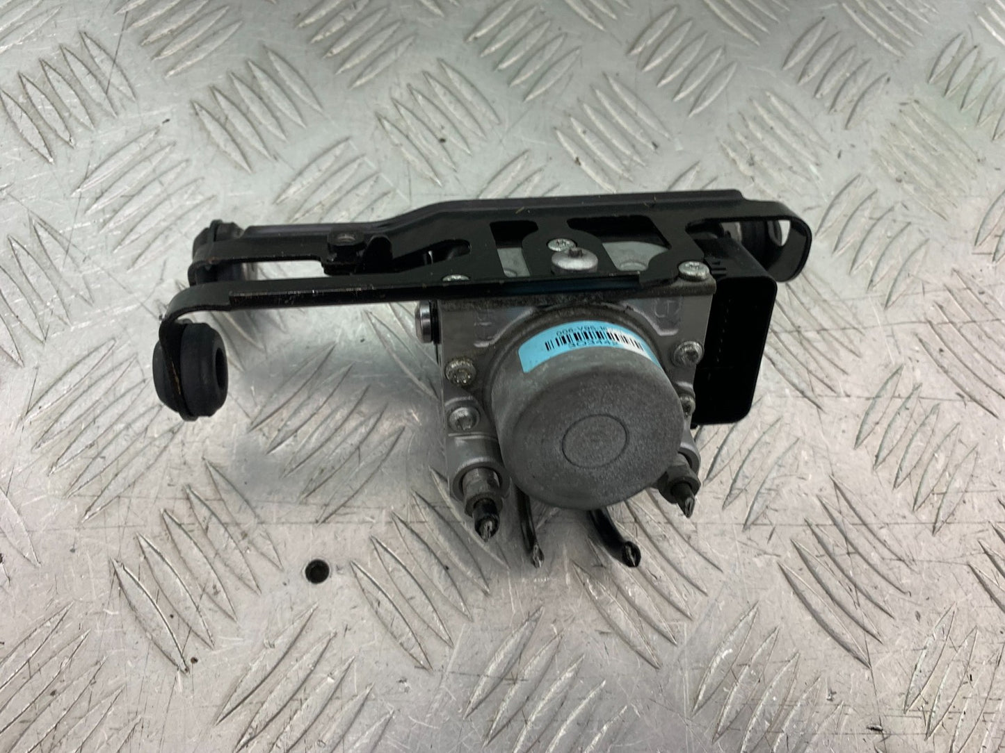 TRIUMPH 675 STREET TRIPLE RX ABS PUMP   2015- 2017 (CMB1299)