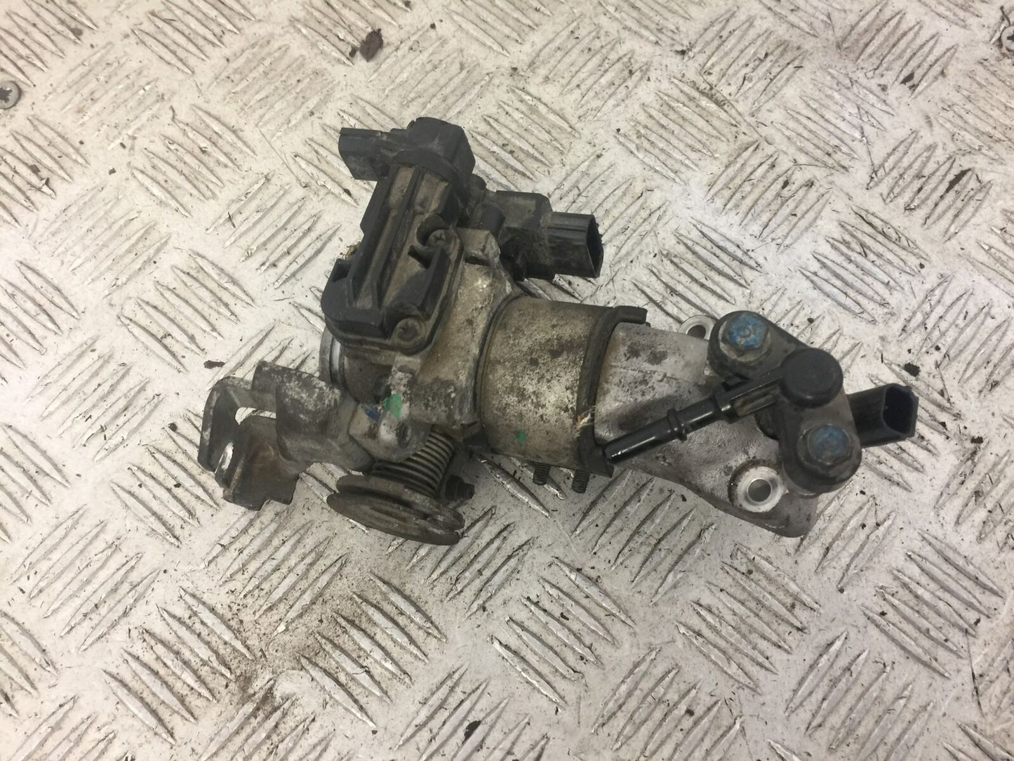 HONDA FORZA 125 THROTTLE BODY AND INJECTOR YEAR 2015 (STOCK 620)