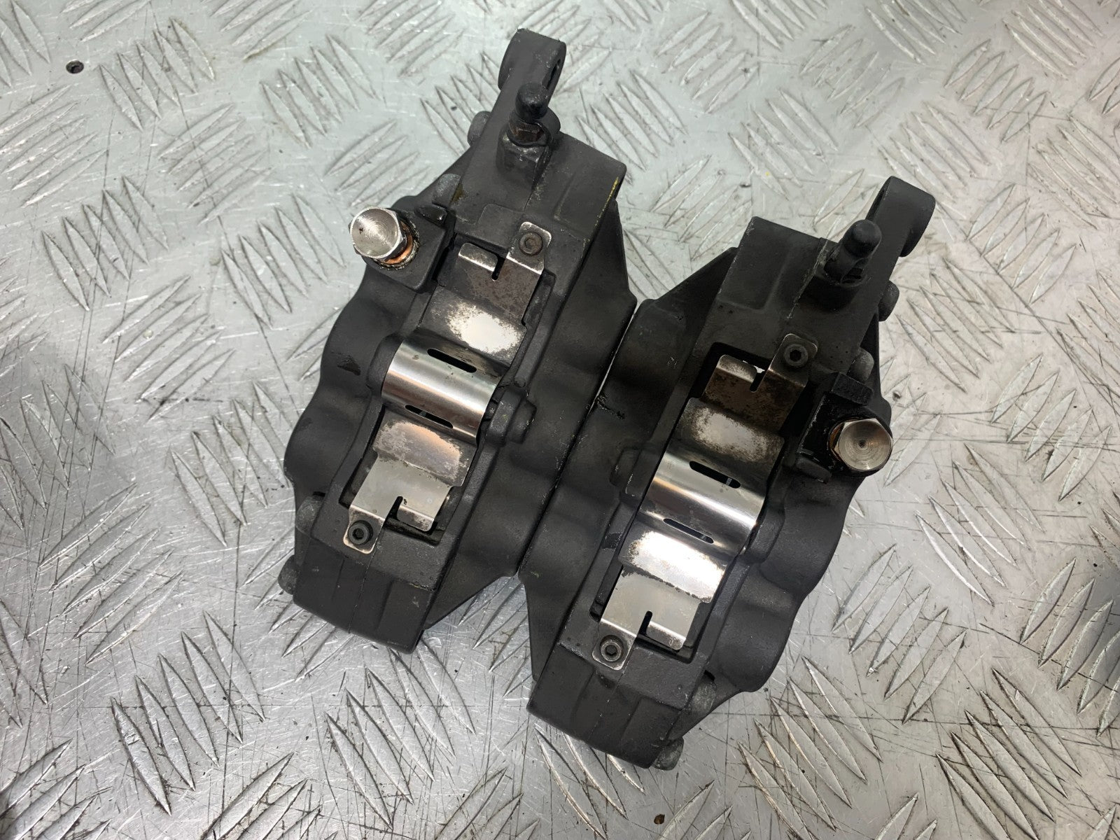 KAWASAKI ZX9R ZX9 R FRONT BRAKE CALIPERS  YEAR 1998-1999 (CMB1329)