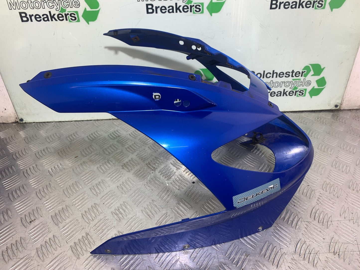 TRIUMPH 1050 SPRINT ST TOP FAIRING PANEL   YEAR 2004-2007 (CMB1197)