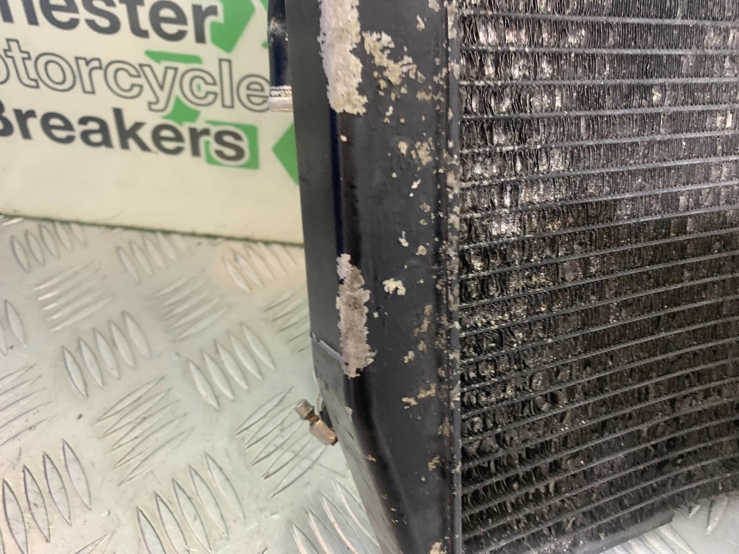 KAWASAKI ZX9R ZX9 E1 RADIATOR    YEAR 2000-01 (CMB1171)