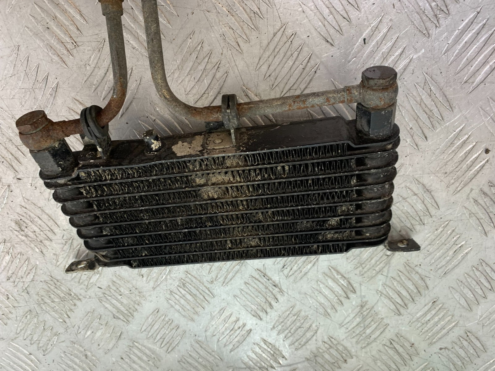 TRIUMPH 955I SPRINT RS OIL COOLER AND LINES   YEAR 1999-03 (CMB1313)