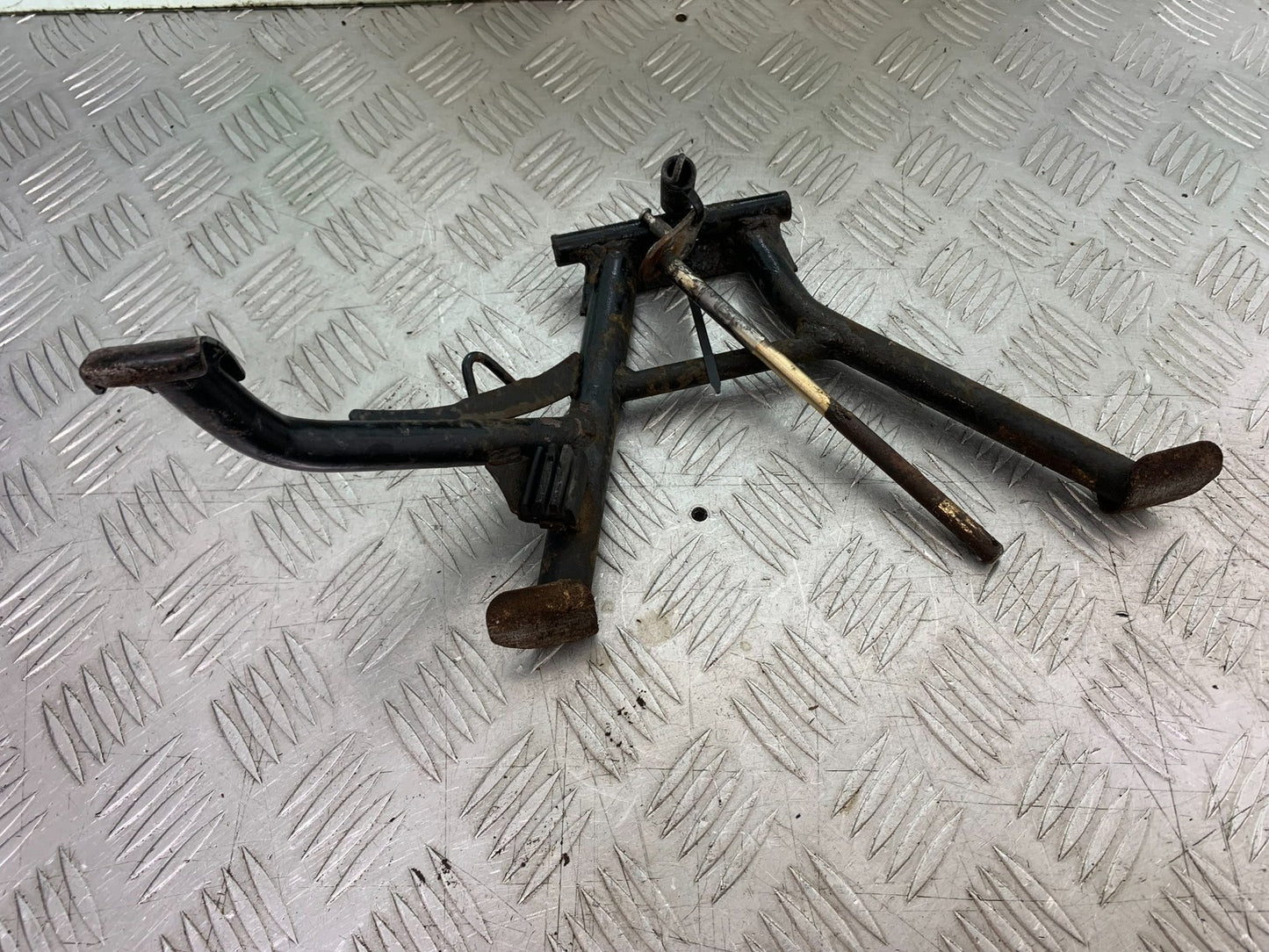HONDA NSC110 VISION CENTER STAND  YEAR 2017-2020 (CMB1249)