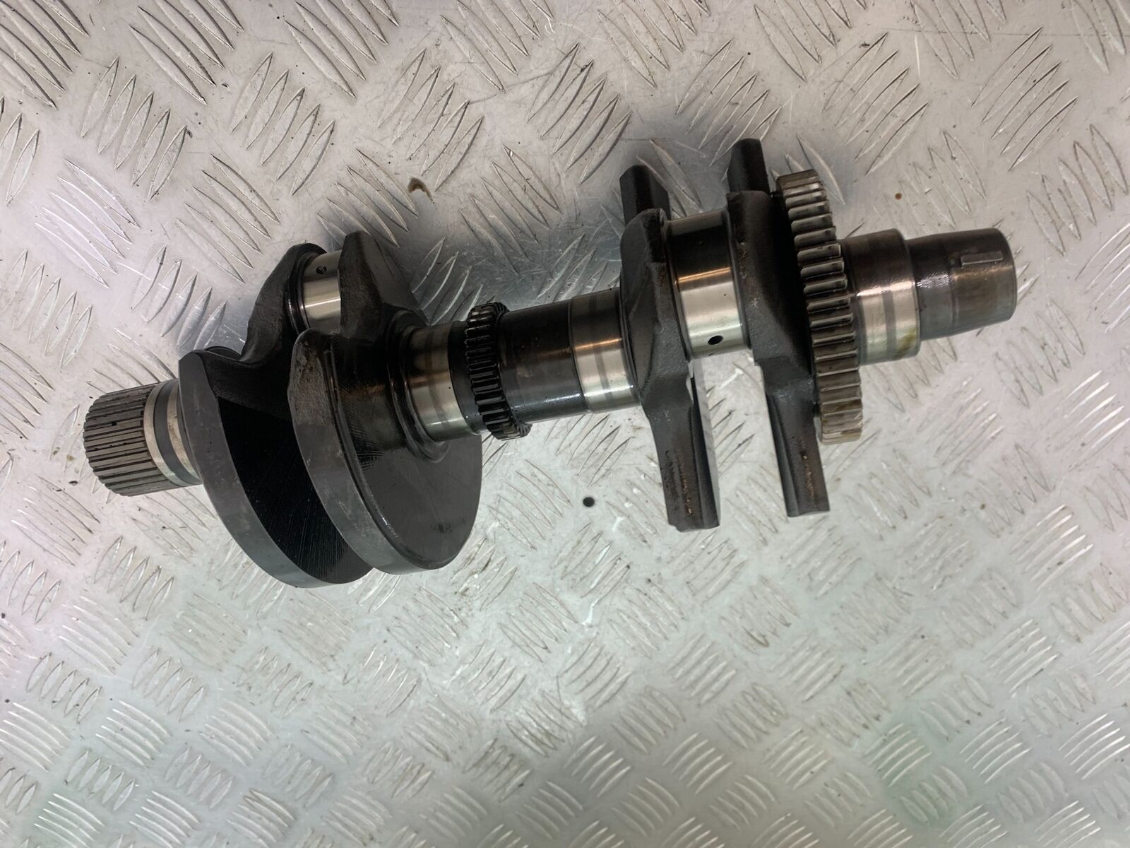 TRIUMPH THUNDERBIRD 1600 CRANKSHAFT   YEAR 2011 (CMB1107)