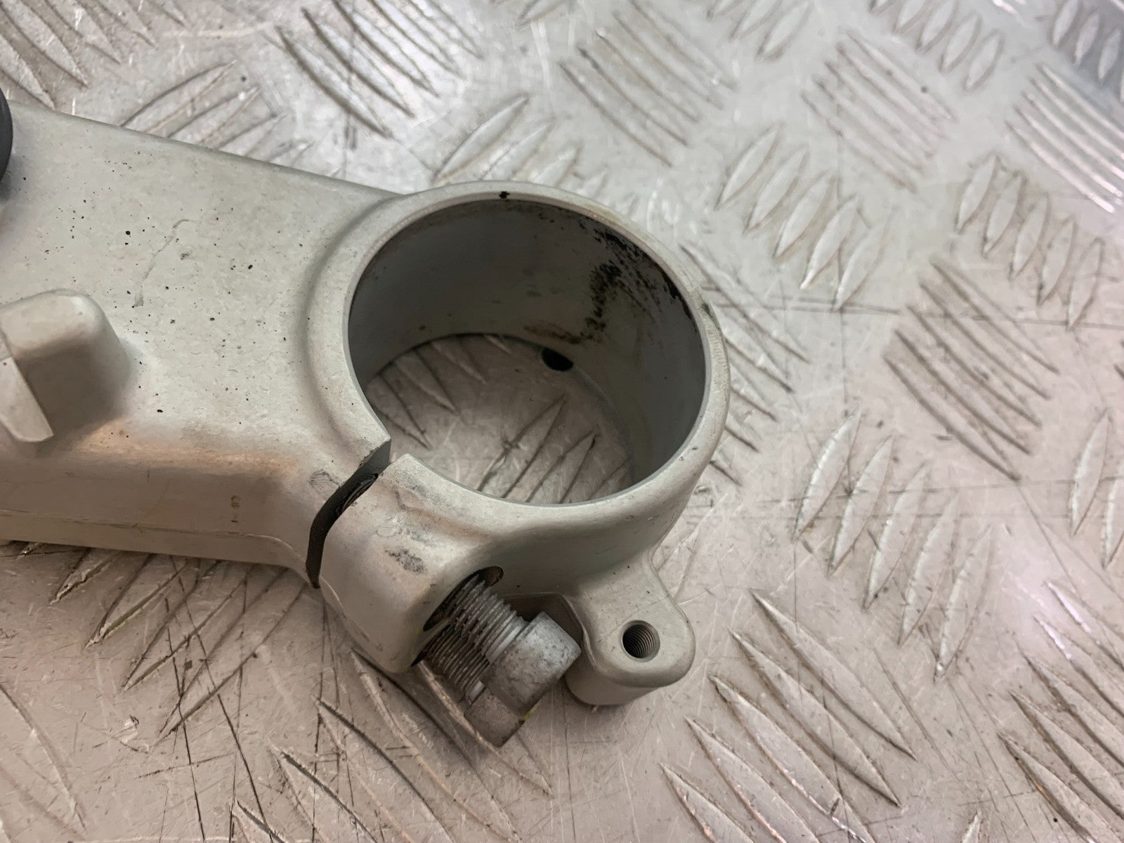 APRILIA RSV4 FACTORY BOTTOM YOKE  YEAR 2009-2012 (CMB1224)