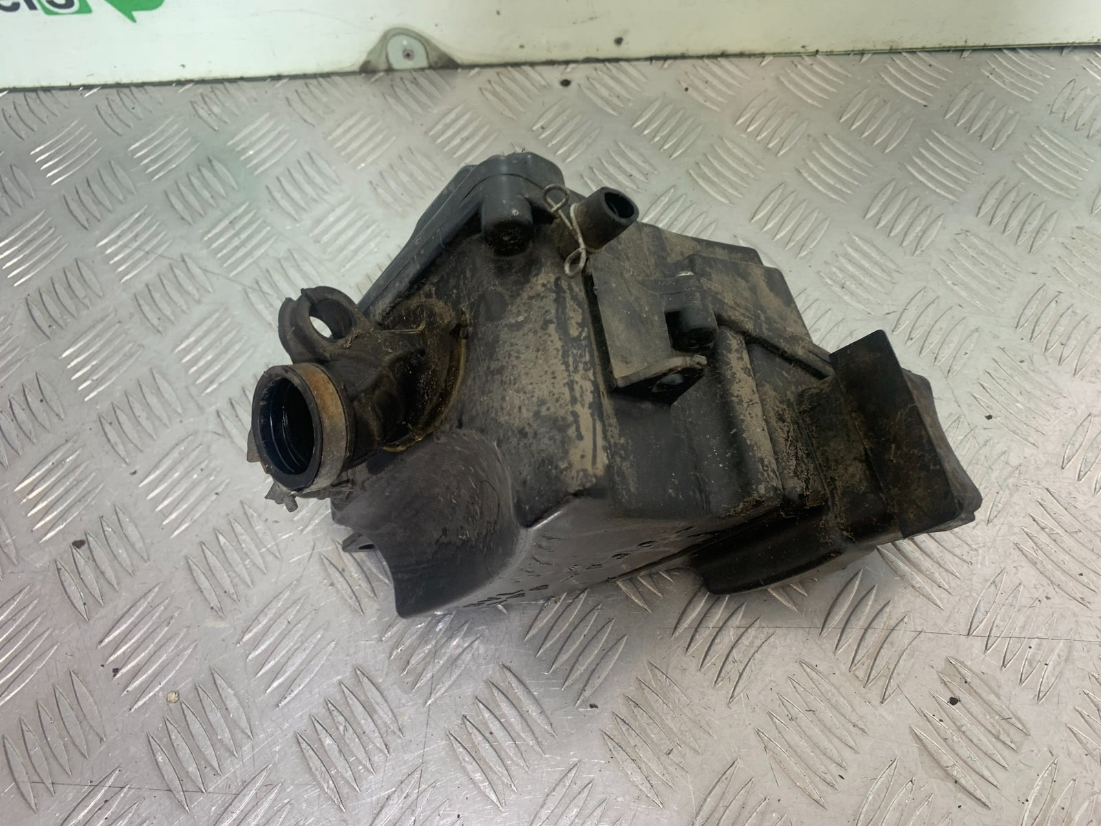 YAMAHA YBR125 YBR 125 AIRBOX  YEAR 2010-2017 (CMB1163)