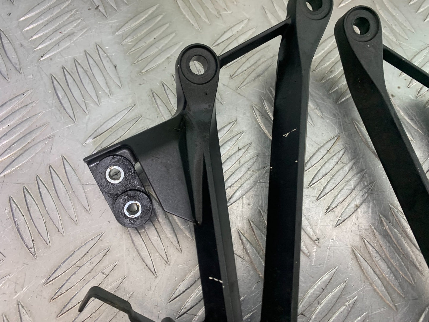 KAWASAKI Z1000 SX REAR HANGERS AND PEGS  YEAR 2014-16 (CMB1264)