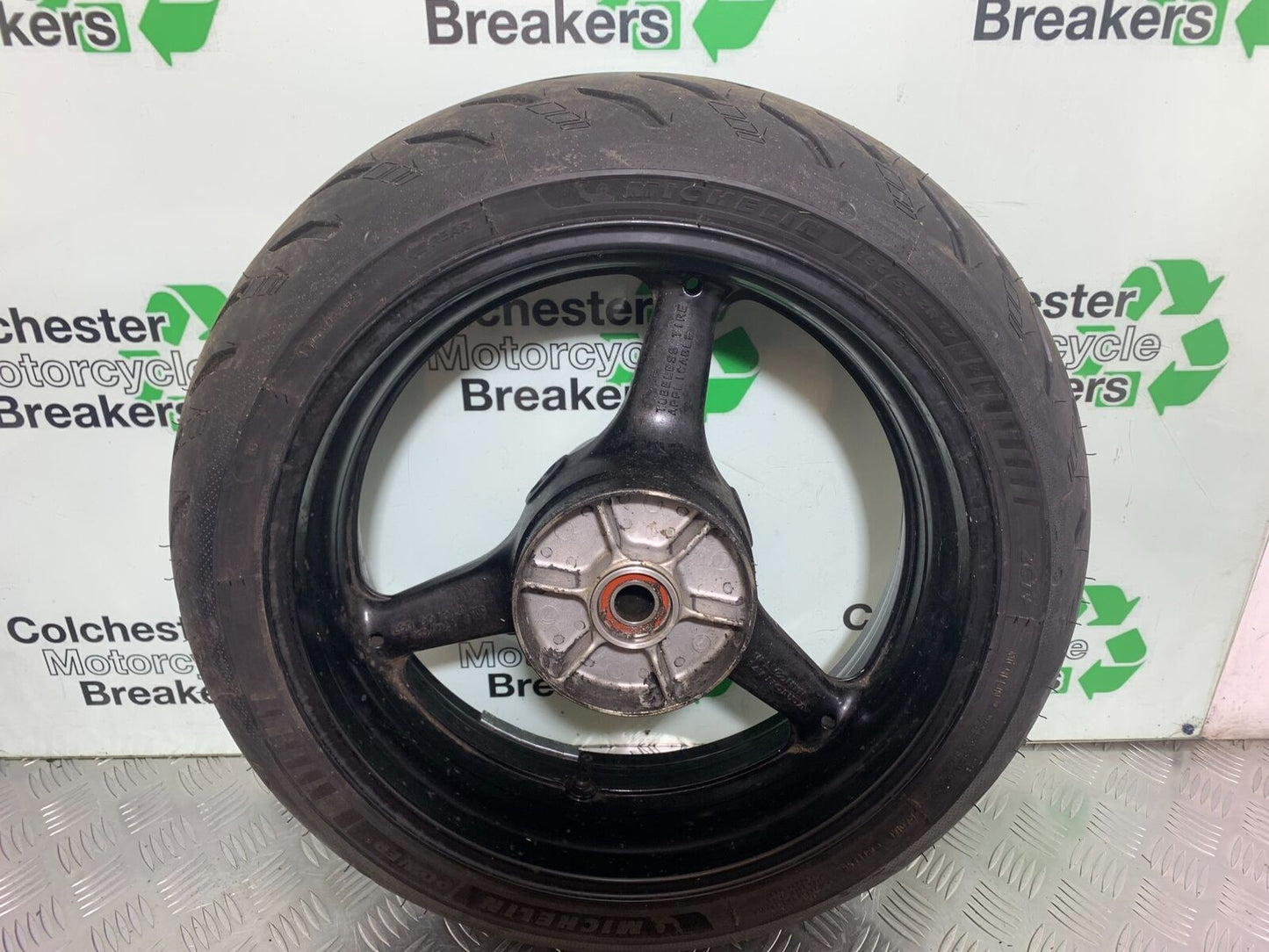 HONDA CBR1000 rr FIREBLADE REAR WHEEL (VERY GOOD TYRE)  2008-2011 (CMB1037)