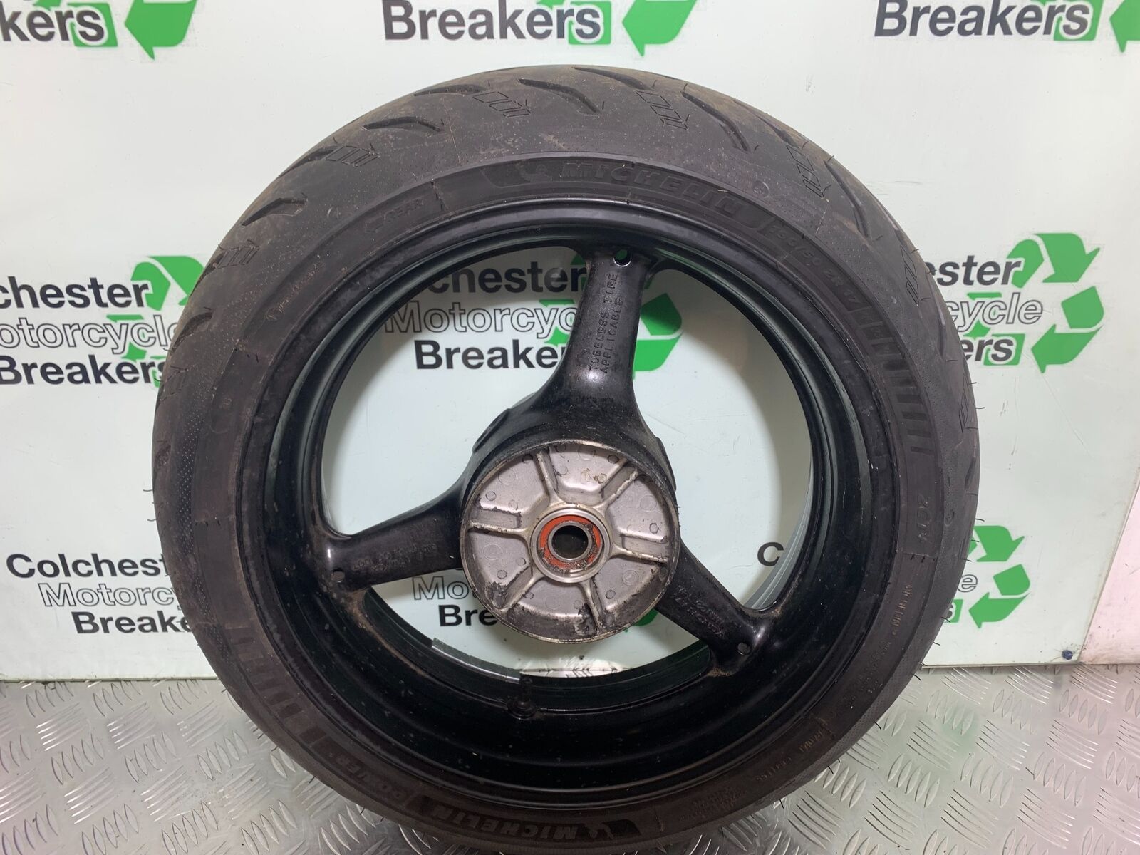 HONDA CBR1000 rr FIREBLADE REAR WHEEL (VERY GOOD TYRE)  2008-2011 (CMB1037)