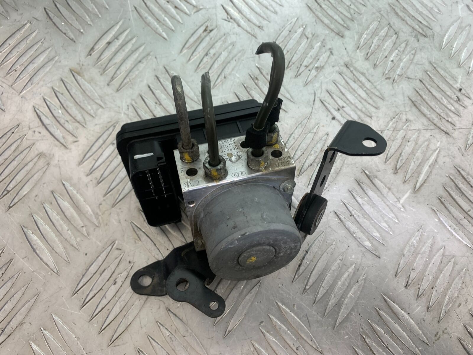 KAWASAKI Z650 ER650 KNFAN ABS PUMP  YEAR 2022-2024 (CMB1112)