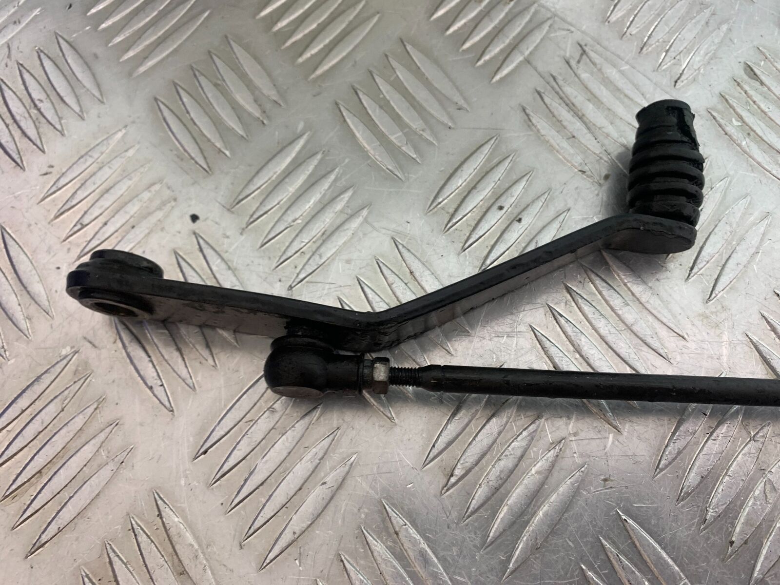 TRIUMPH TIGER 800 GEAR LEVER  YEAR 2011-2014 (CMB1113)