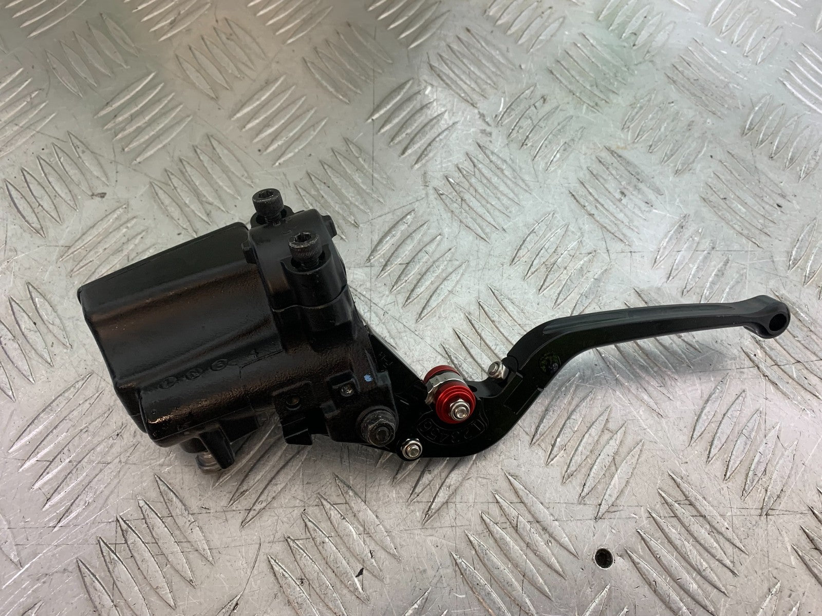 TRIUMPH TRIDENT 660 FRONT MASTER CYLINDER  YEAR 2021-2024 (CMB1295)