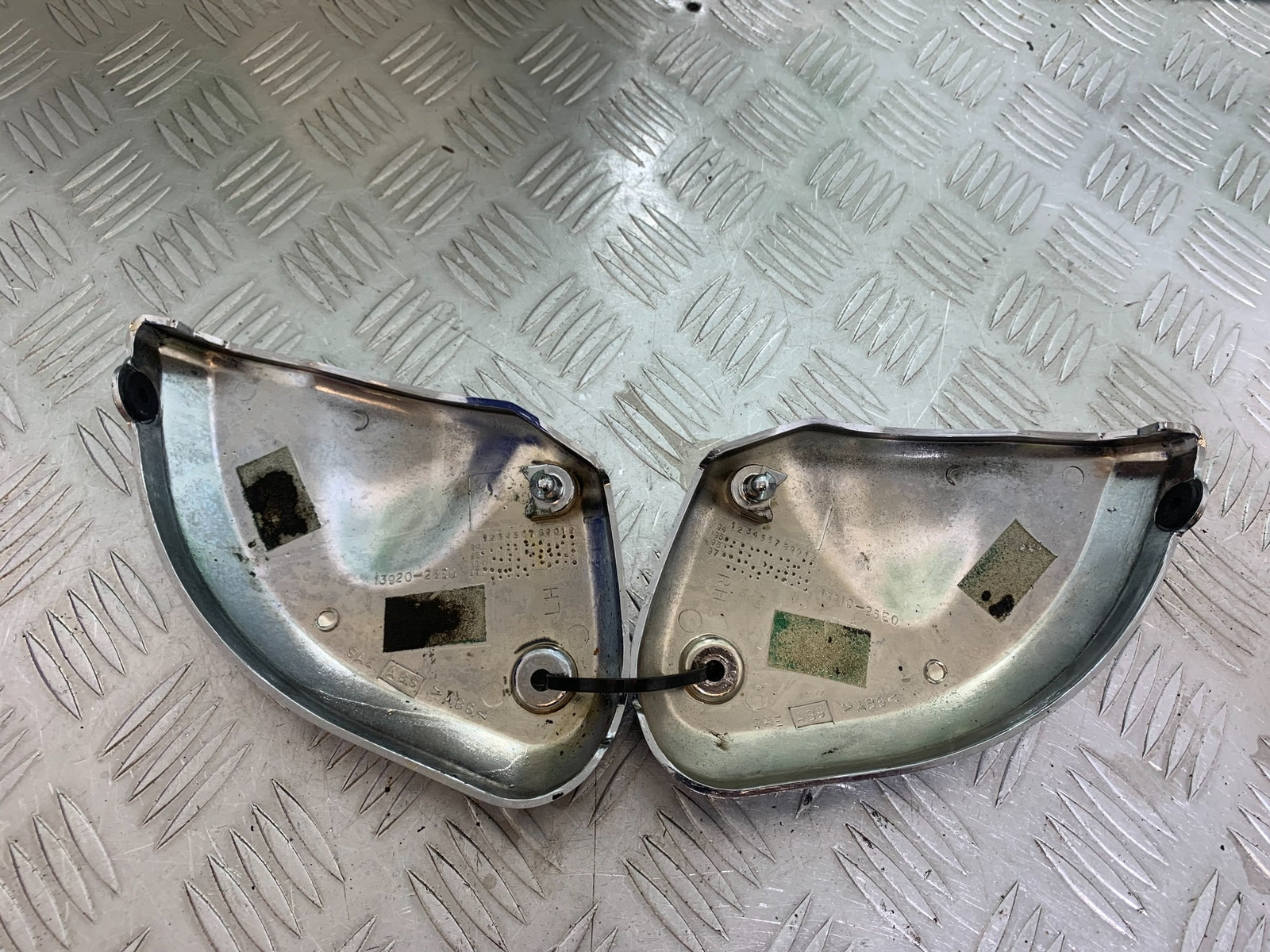 SUZUKI GSF1200  GSF 1200 BANDIT AIRBOX CHROME COVERS YEAR 1997-2000 (CMB1149)