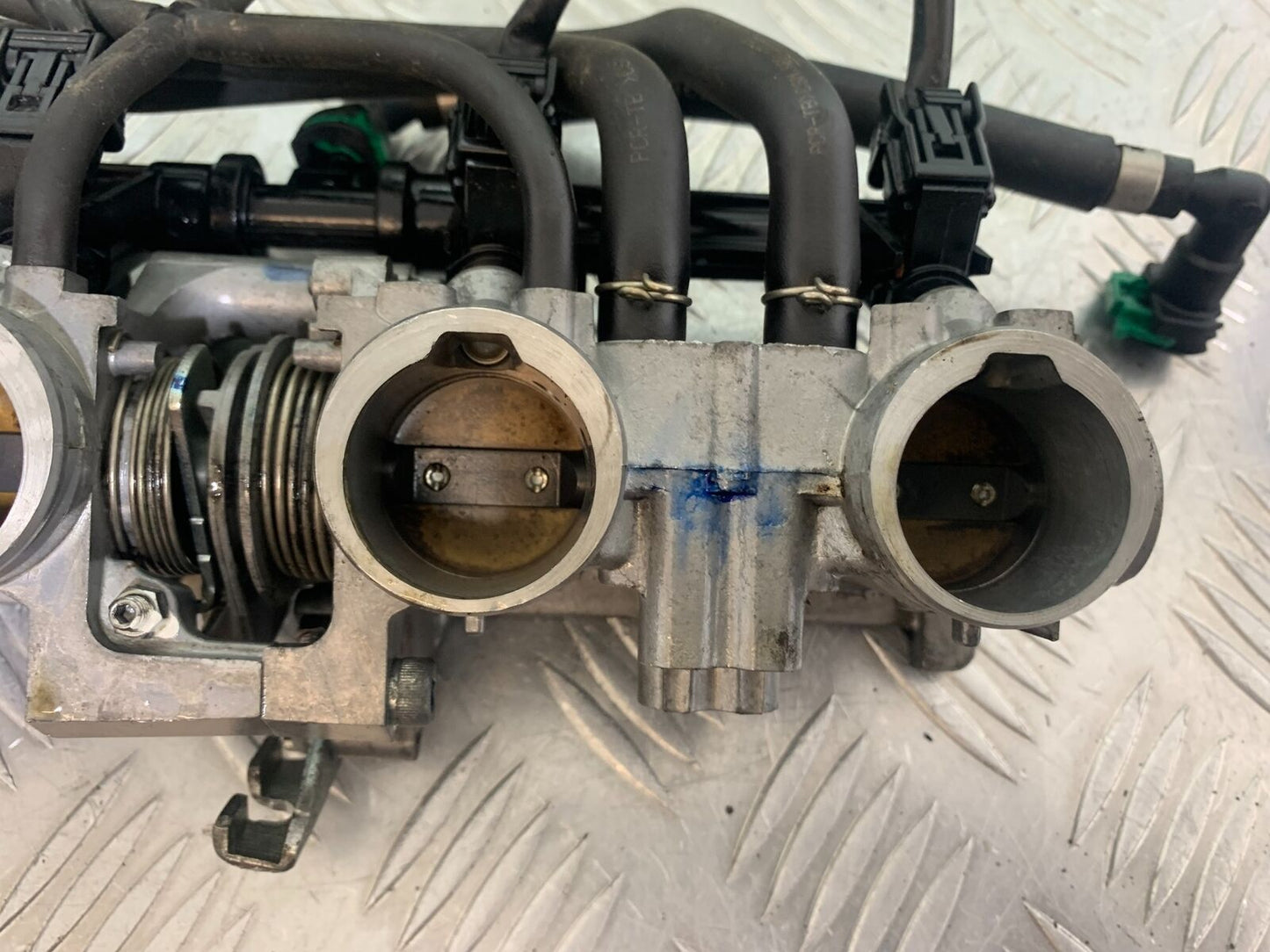 HONDA CBR650 F CBR 650F THROTTLE BODIES  YEAR 2014-17  (CMB1130)