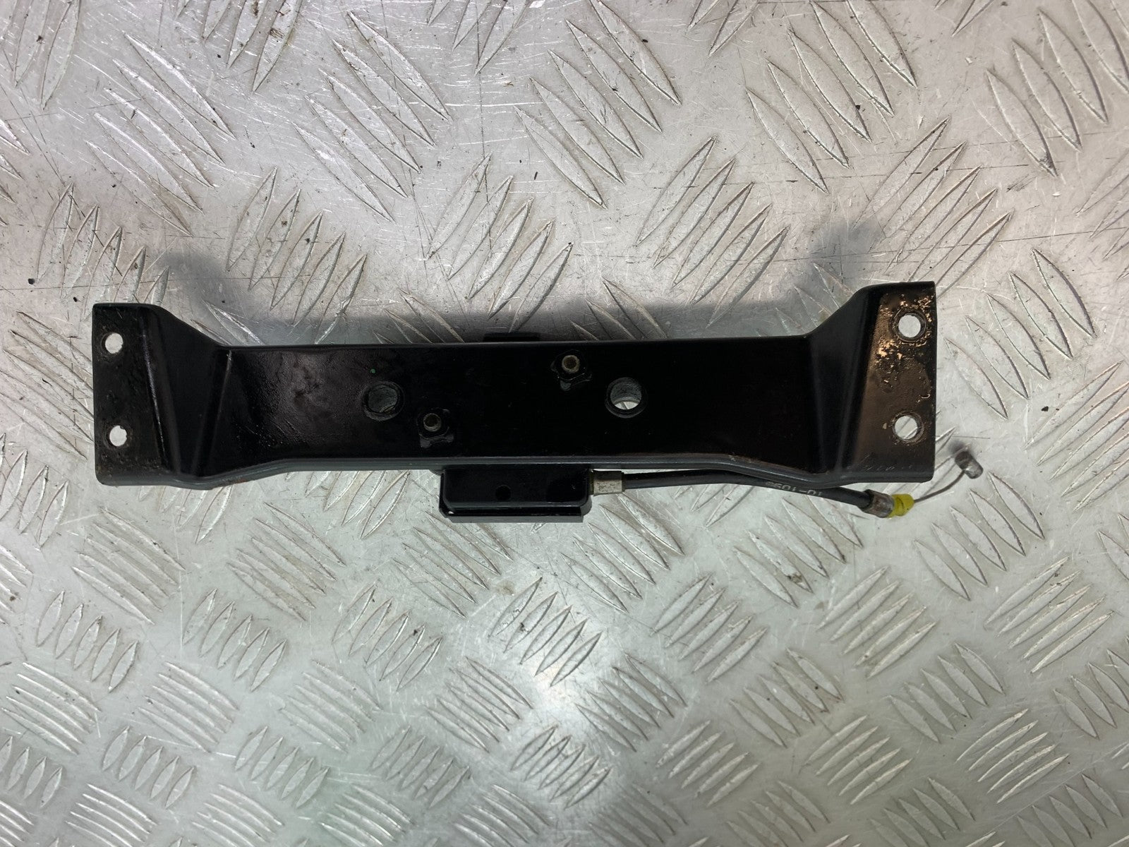 KAWASAKI ZZR1100 D SEAT CATCH  YEAR 1993-2001 (CMB1189)