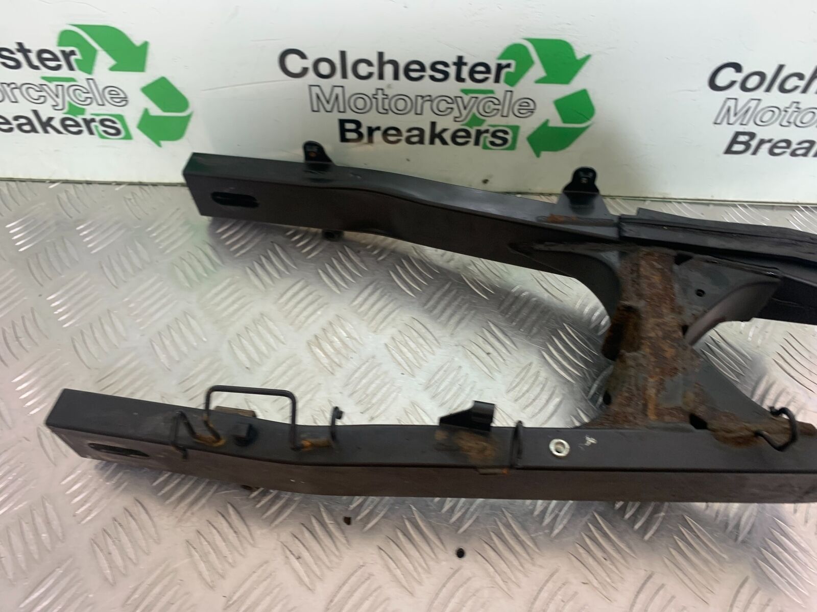 KAWASAKI Z300 ER300 SWINGARM  YEAR 2016-2018  (CMB1056)