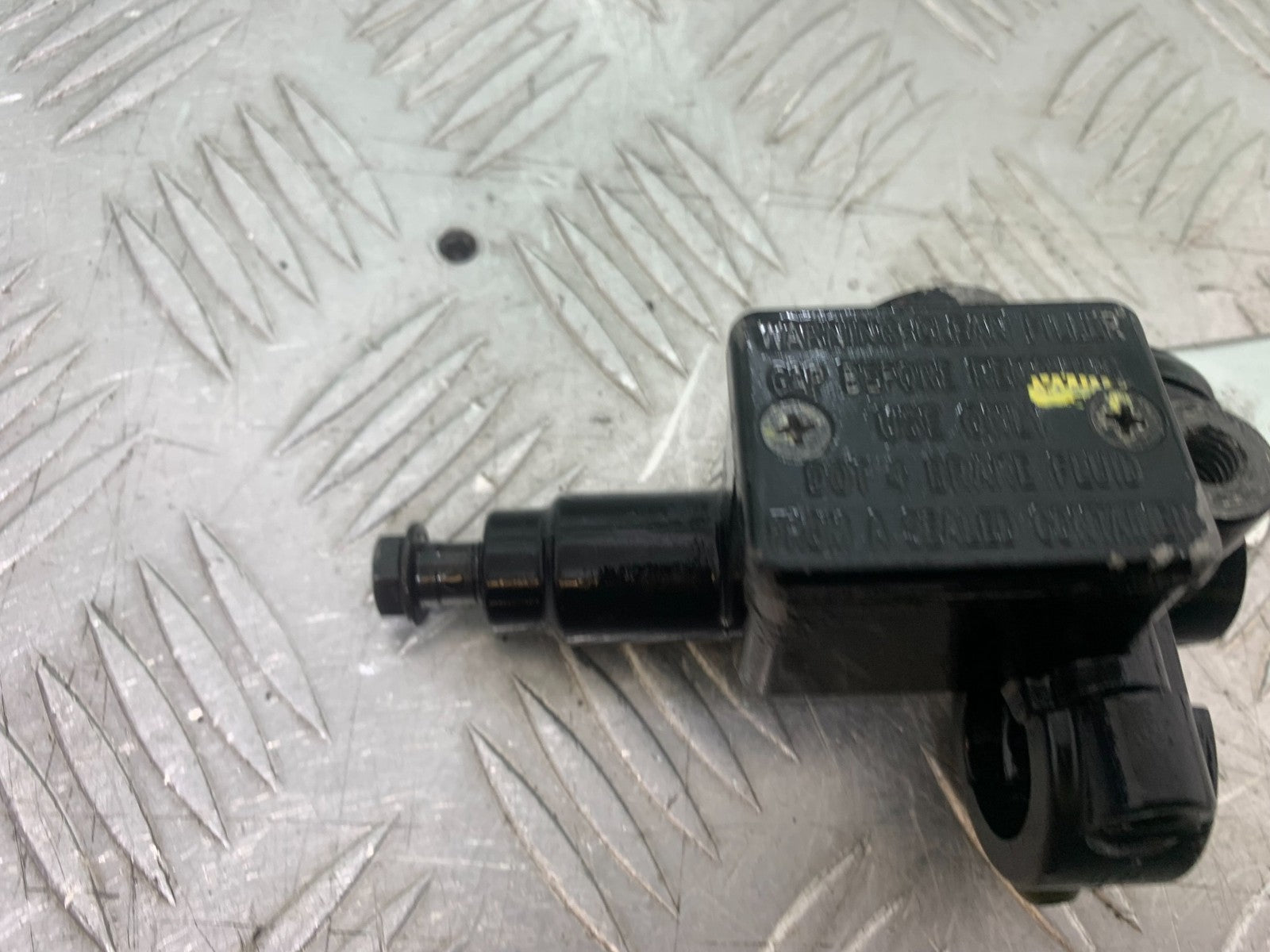 PIAGGIO VESPA GTS 125 FRONT MASTER CYLINDER YEAR 2009-14  (CMB1261)