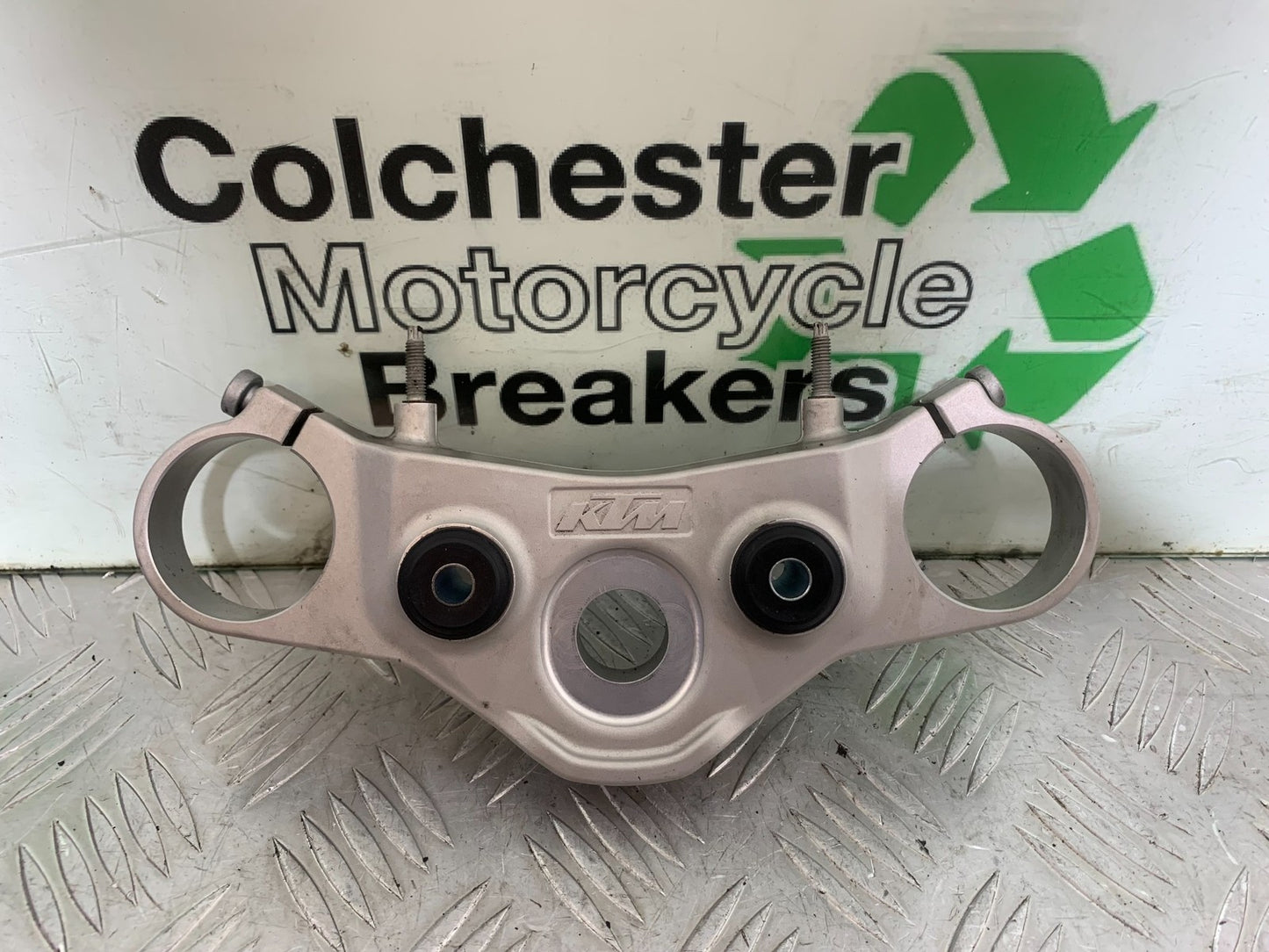 KTM 690 DUKE R LC4 TOP YOKE YEAR 2012-2015  (CMB1180)