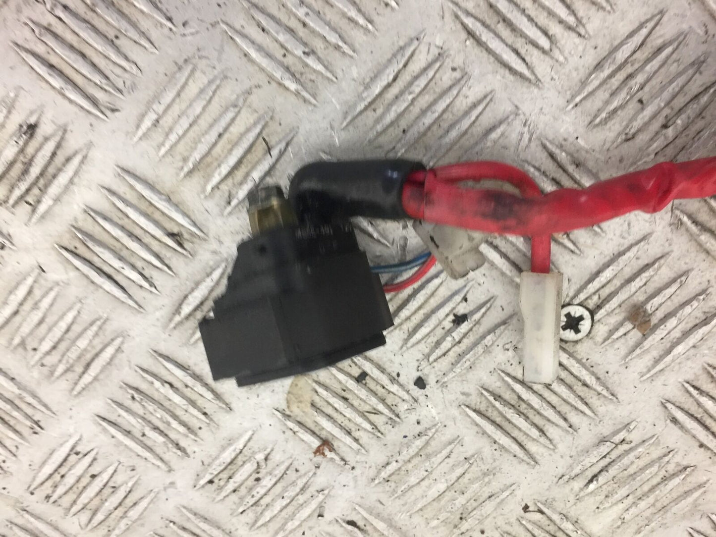 YAMAHA XJR1300 XJR 1300 SOLENOID  YEAR 1999 2002 (CARBED) STOCK 363
