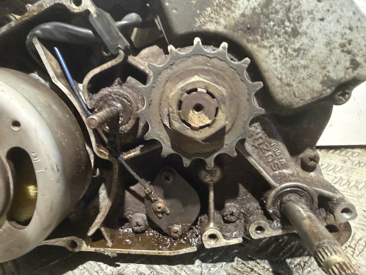 SUZUKI GP100 GP 100 ENGINE YEAR 1978-1988 (CMB1259)