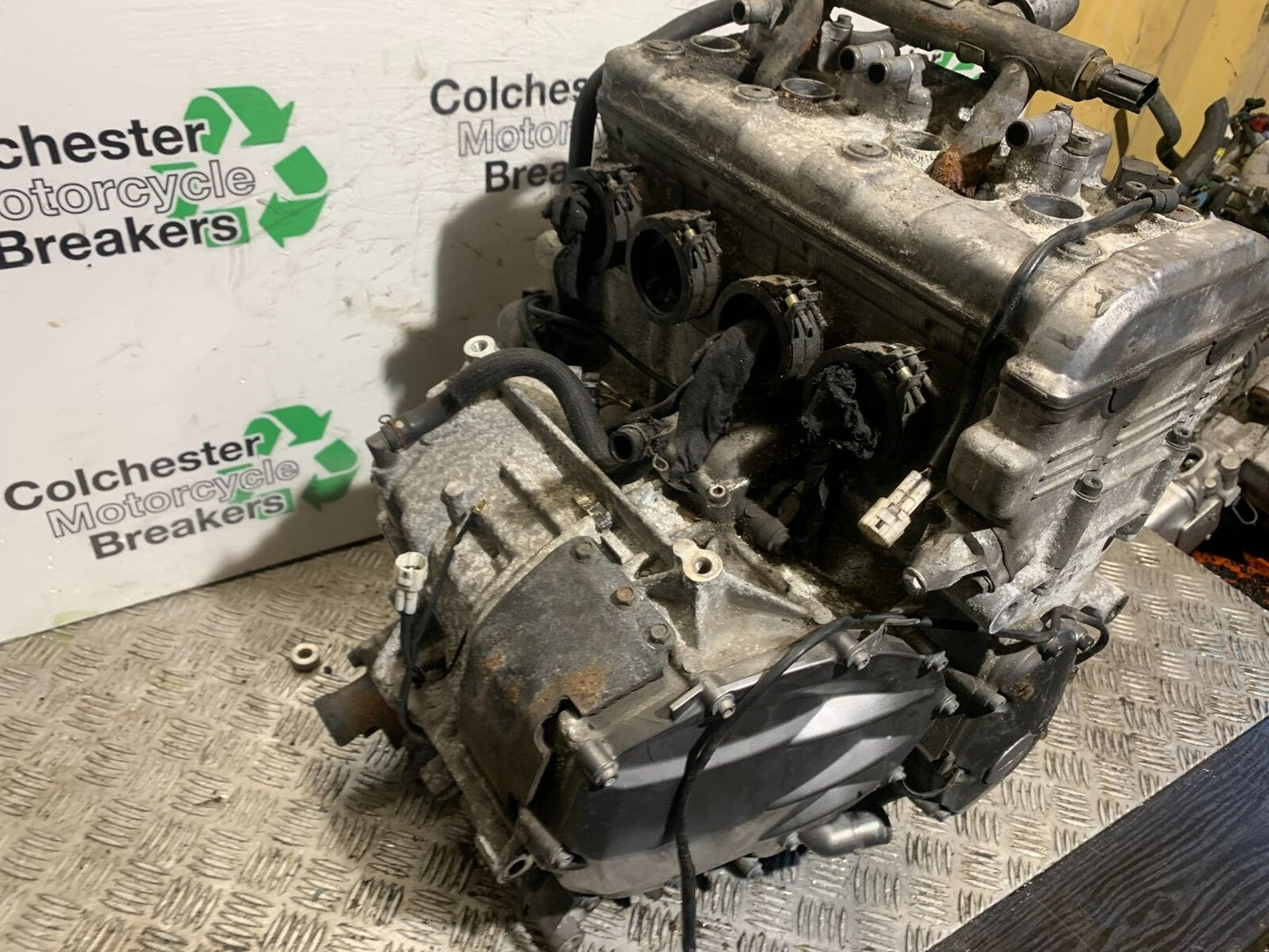 YAMAHA FJR1300 FJR 1300 ENGINE  YEAR 2001-05 (STOCK 946)