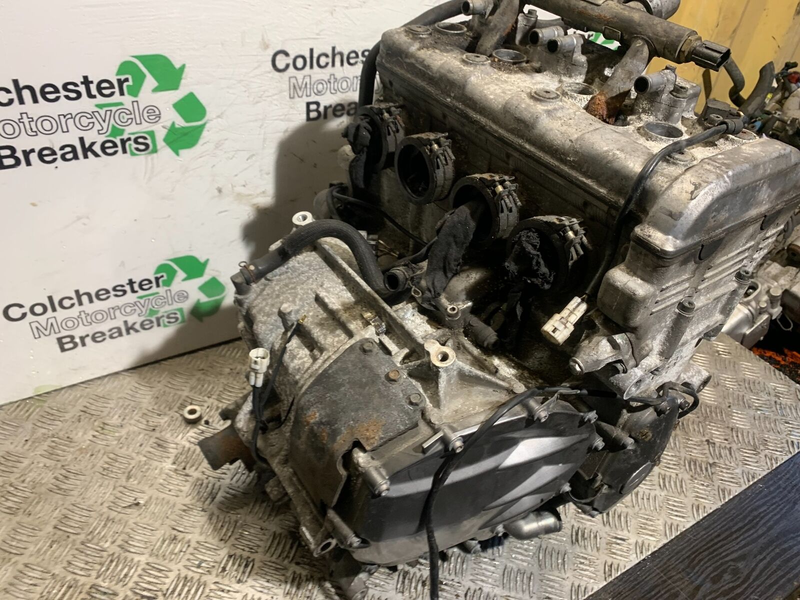 YAMAHA FJR1300 FJR 1300 ENGINE  YEAR 2001-05 (STOCK 946)