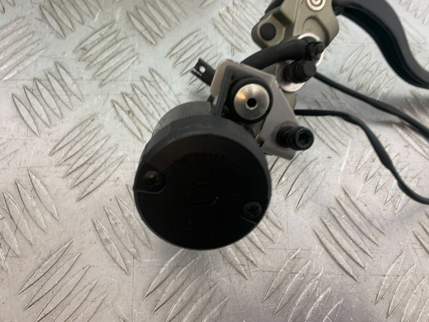 DUCATI 937 MONSTER FRONT MASTER CYLINDER  YEAR 2021-2024 (CMB1270)