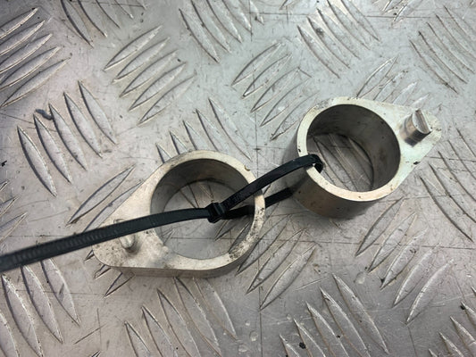 HONDA CBR1100 BLACKBIRD HANDLEBAR RISERS   YEAR 1999-2005 (CMB1232)