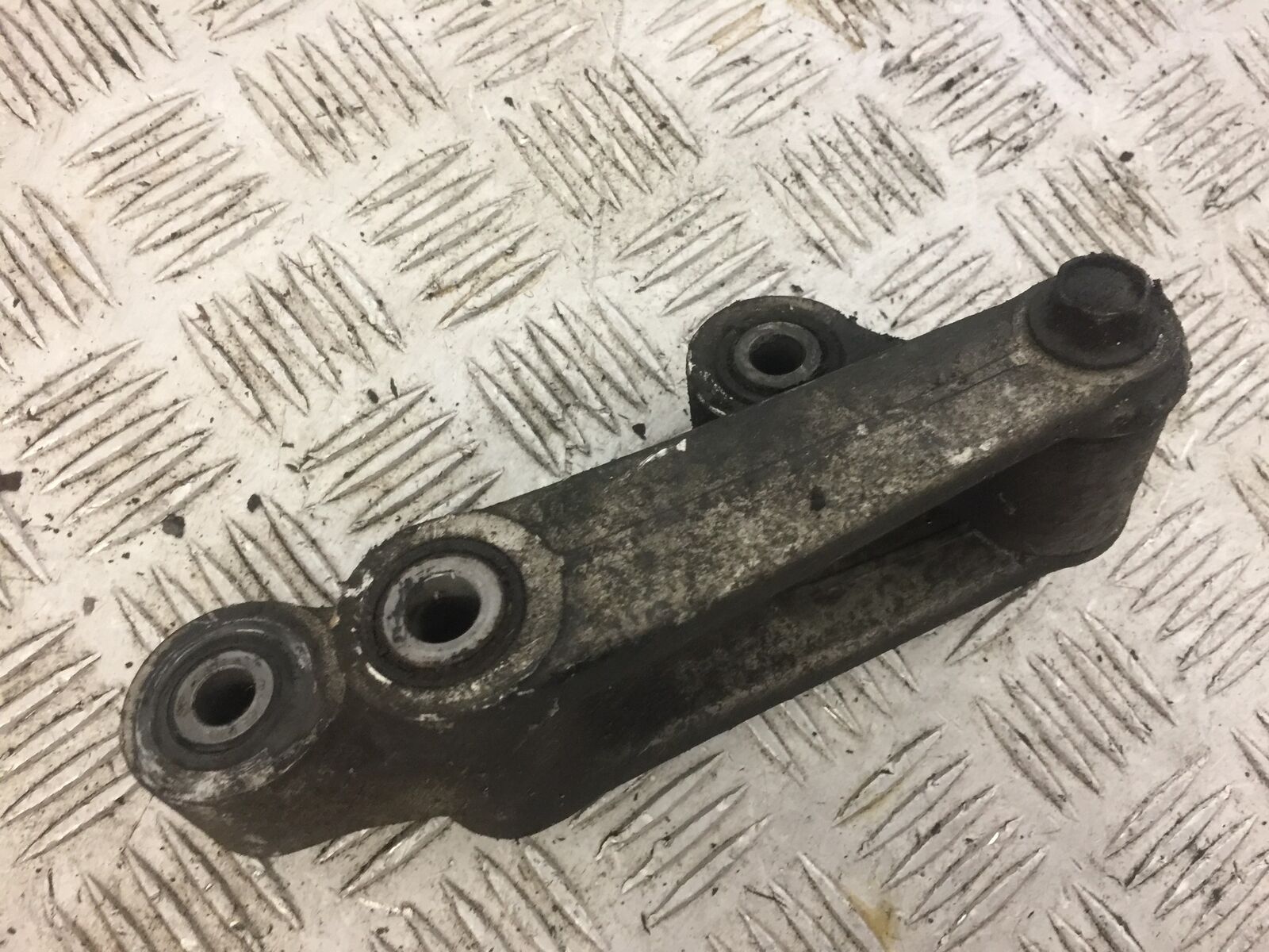 HONDA XL650 V TRANSALP REAR SHOCK LINKAGE  YEAR 2000-2006 (STOCK 665)