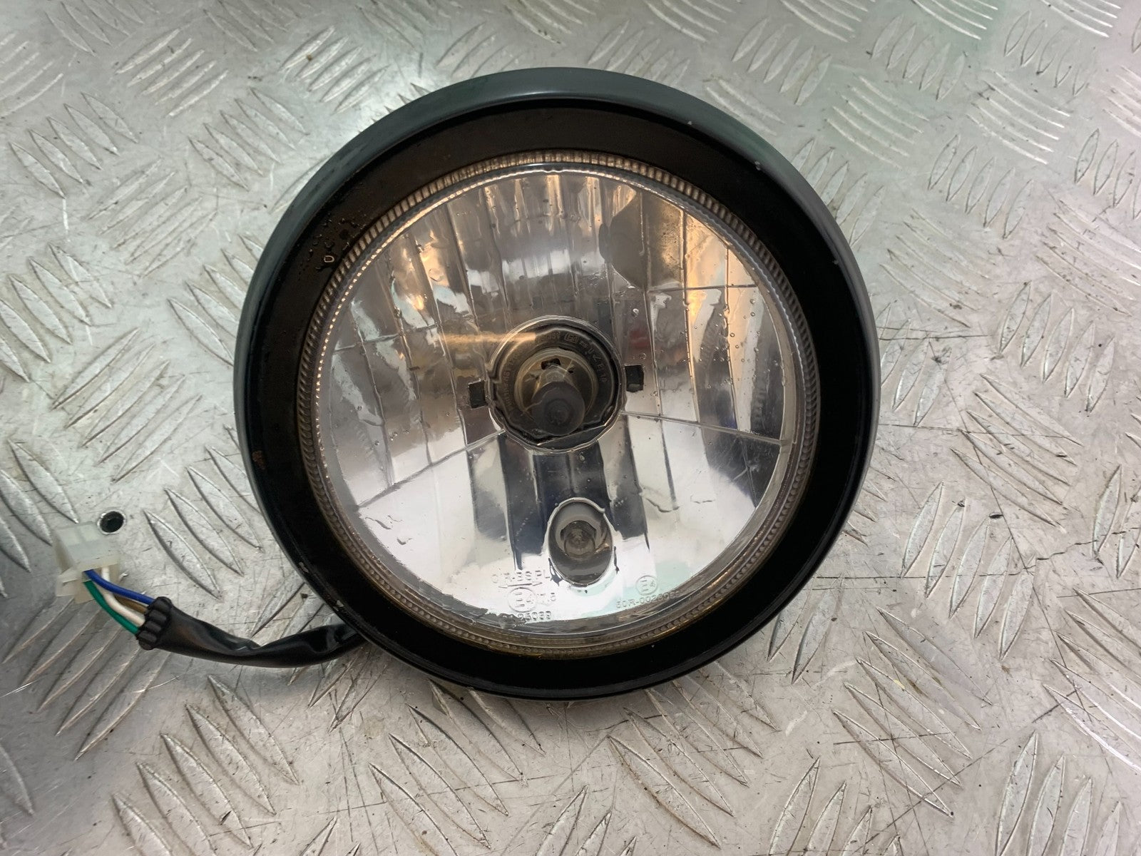 SINNIS HOODLUM 125 HEADLIGHT YEAR 2021-2025 (CMB1196)
