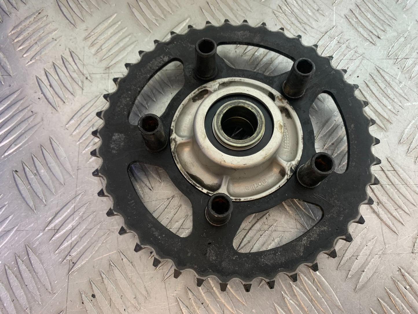 APRILIA RSV4 FACTORY REAR SPROCKET CARRIER  YEAR 2009-2012 (CMB1224)