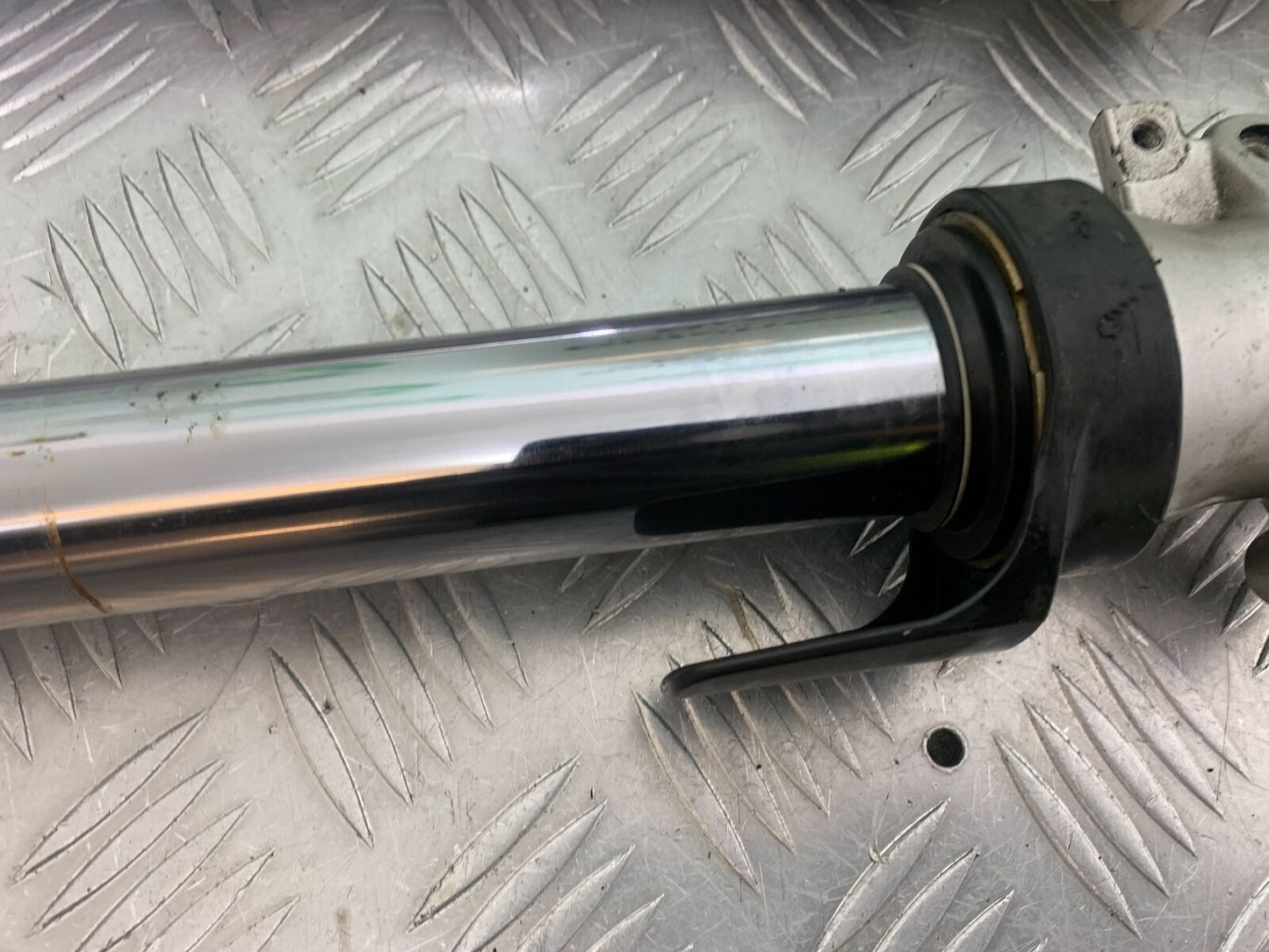 SUZUKI GSF600 GSF 600 BANDIT FORKS  YEAR 2001-2003 (CMB1102)