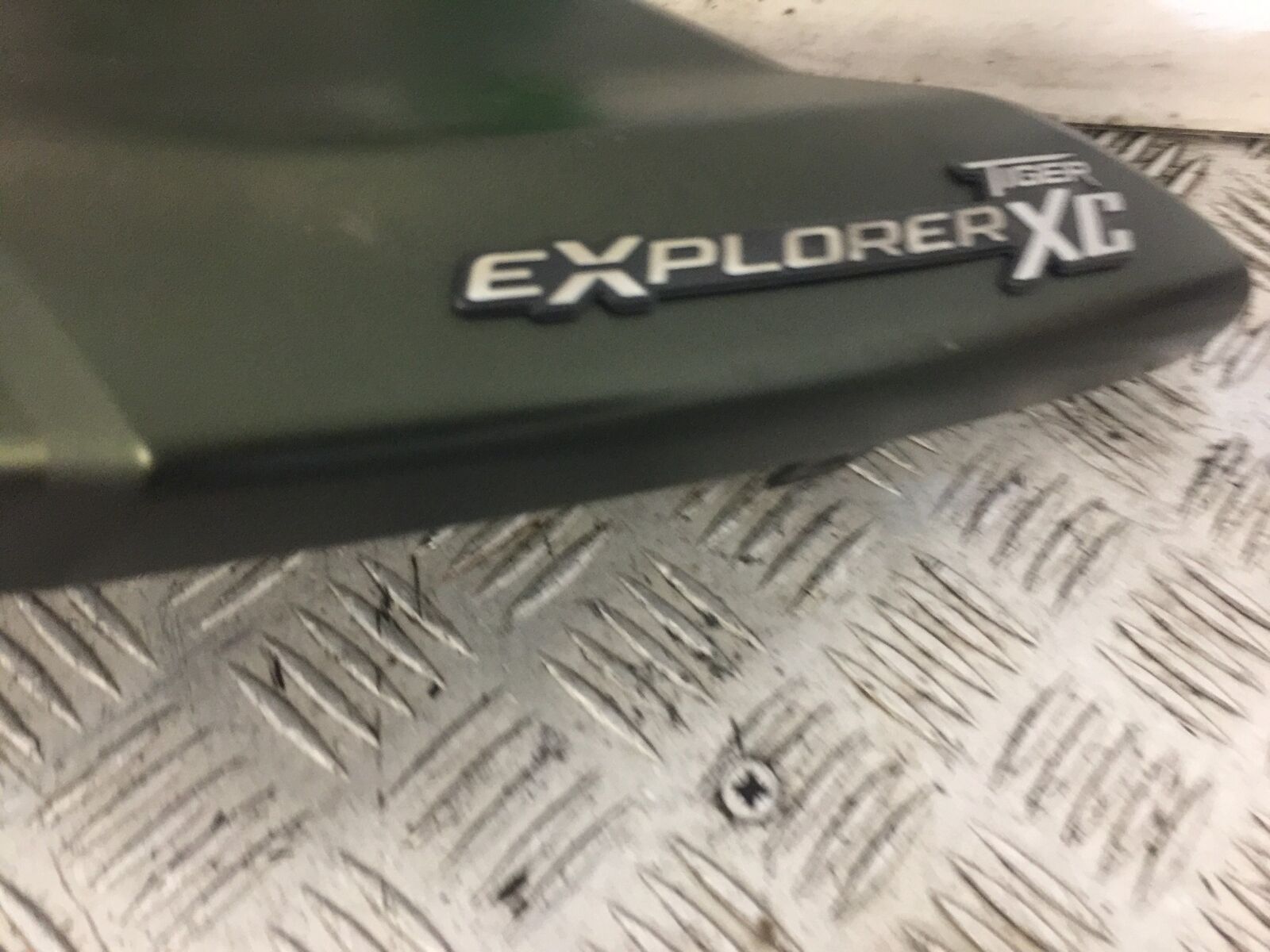 TRIUMPH 1200 TIGER EXPLORER LEFT SIDE FAIRING   YEAR 2015 (STOCK 673)