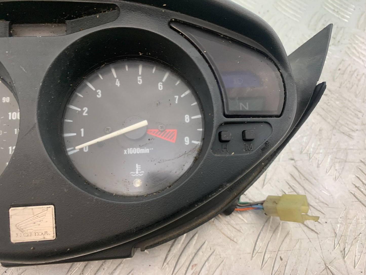 HONDA NT650 V DEAUVILLE CLOCKS  YEAR 1999 (CMB1268)