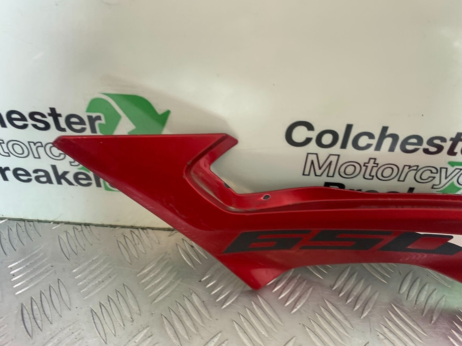HONDA CBR650 F CBR 650F LEFT SEAT PANEL   YEAR 2014-17  (CMB1130)
