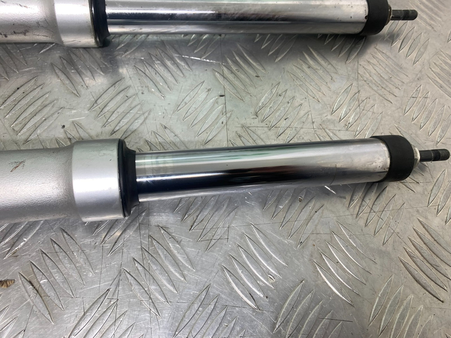 BMW R850 R R850R  FORKS  YEAR 1994-2002 (CMB1170)