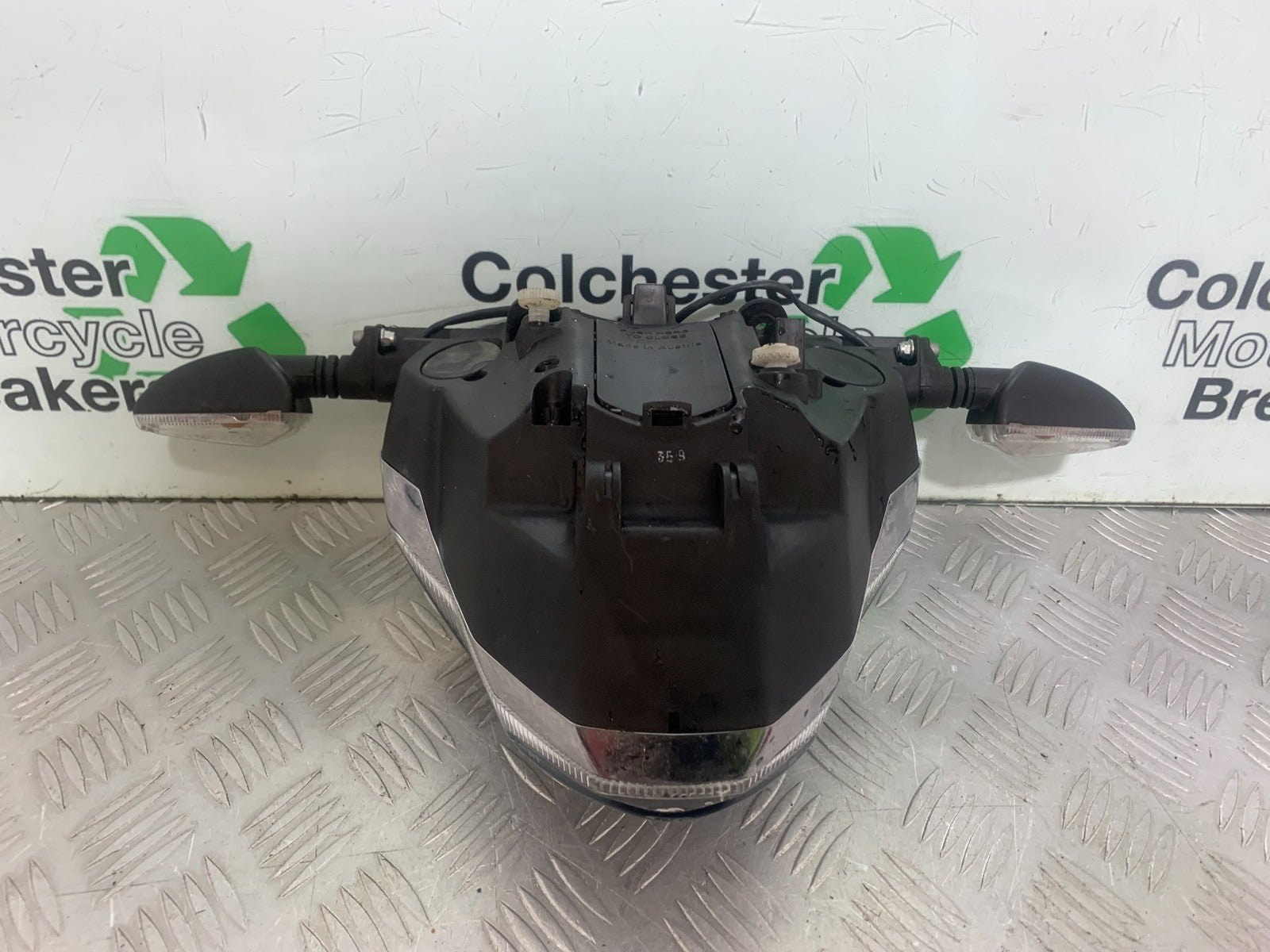 APRILIA SL750 SL 750 SHIVER HEADLIGHT AND INDICATORS  YEAR 2008-2016 (CMB1242)